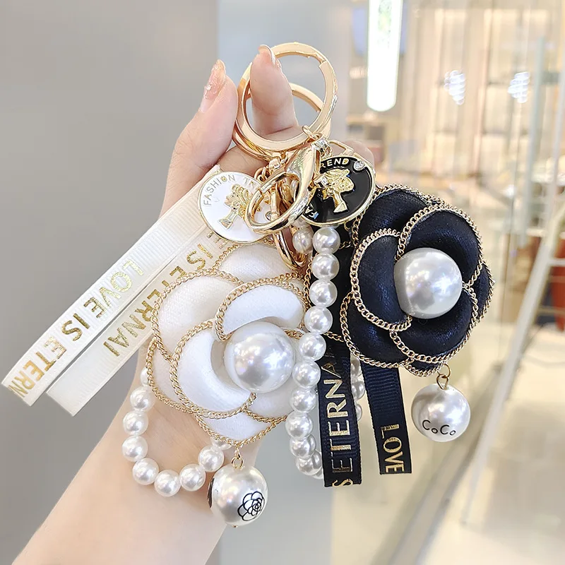 1pcs French Vintage Camellia Pearl Keychain Women Soft Car Key Bag Decoration Versatile