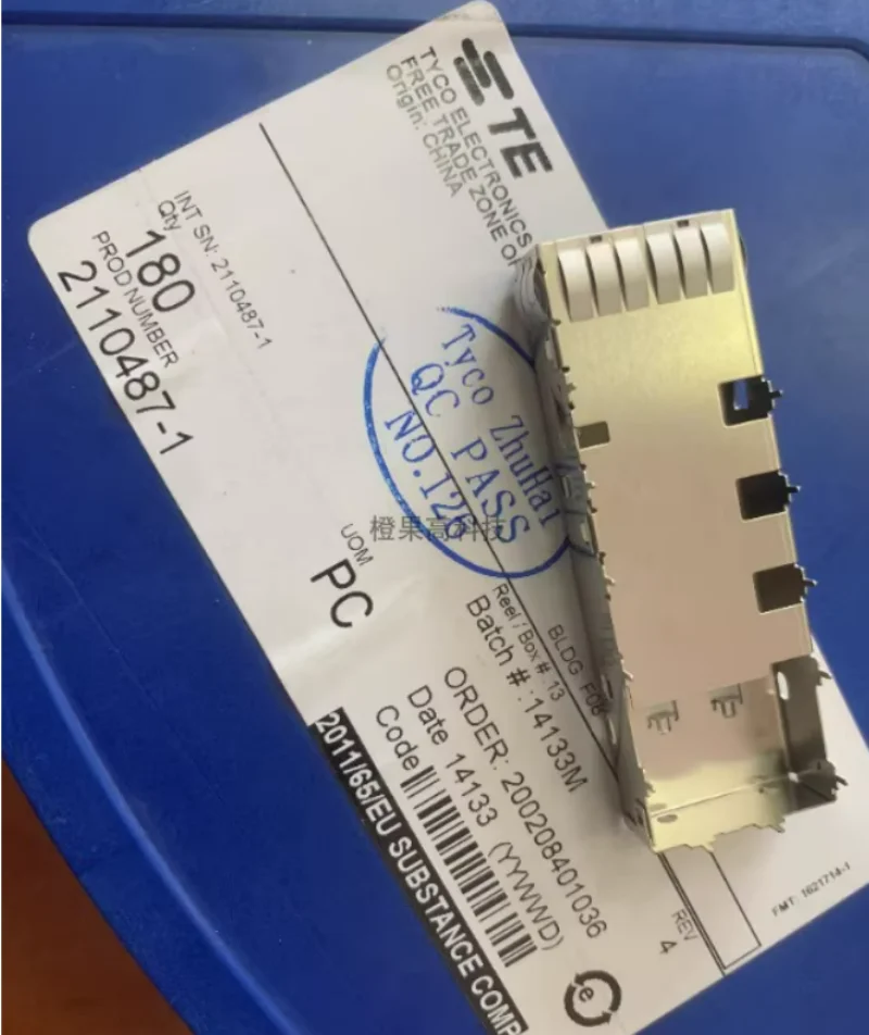 

5pcs 2110487-1 QSFP+ connector