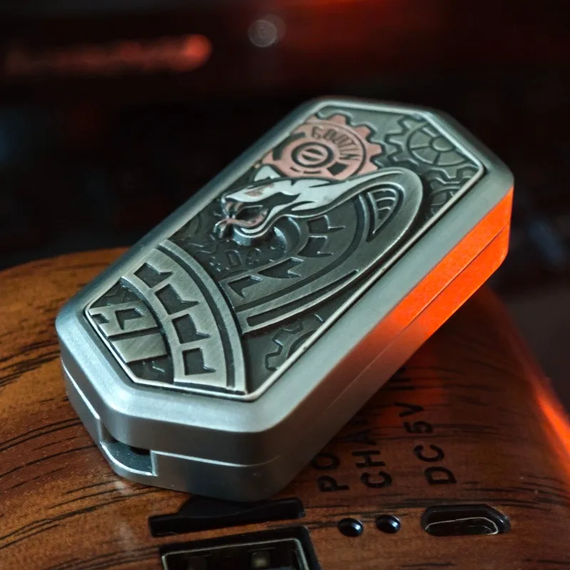 chaoting-edc-black-mamba-snake-diapason-mecanique-magnetique-rotatif-a-poussee-directe-carte-poussoir-du-bout-des-doigts-jouet-de-decompression