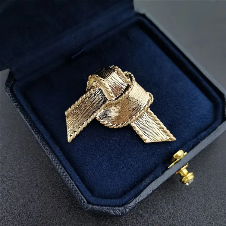 CINDY XIAG Vintage Gold Color Bow Brooch Pin Women And Men Jewelry New 2023