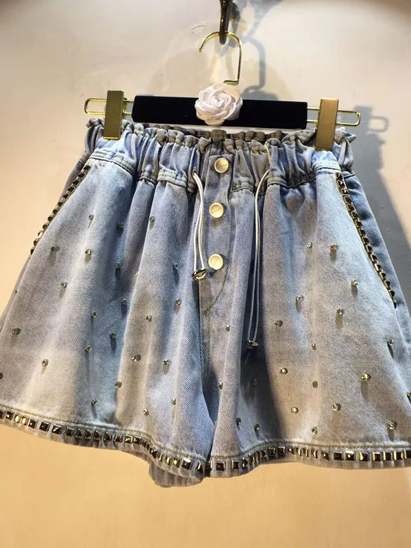 2025 Summer New Shorts Heavy Industry Rivets with Diamonds Elastic Waist High Waist Thin Wide Leg Denim Shorts Women's Pants