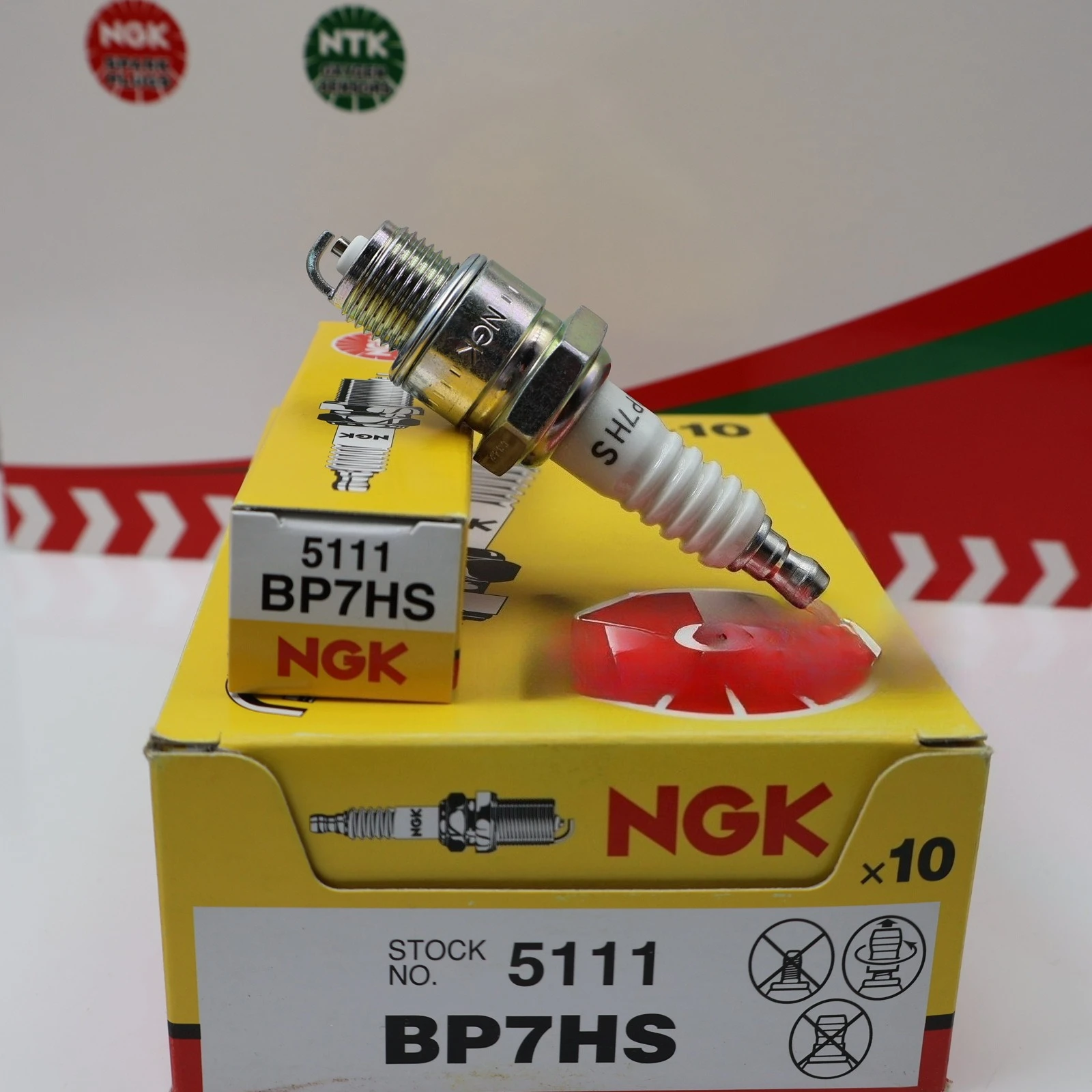 5111/BP7HS NGK мотоциклетная свеча зажигания для SUZUKI APRILIA HYOSUNG DUCATI CAGIVA SACHS BP6H BP6HS BP7H BP5HS-10 BP6HS-10 BP7HS-10