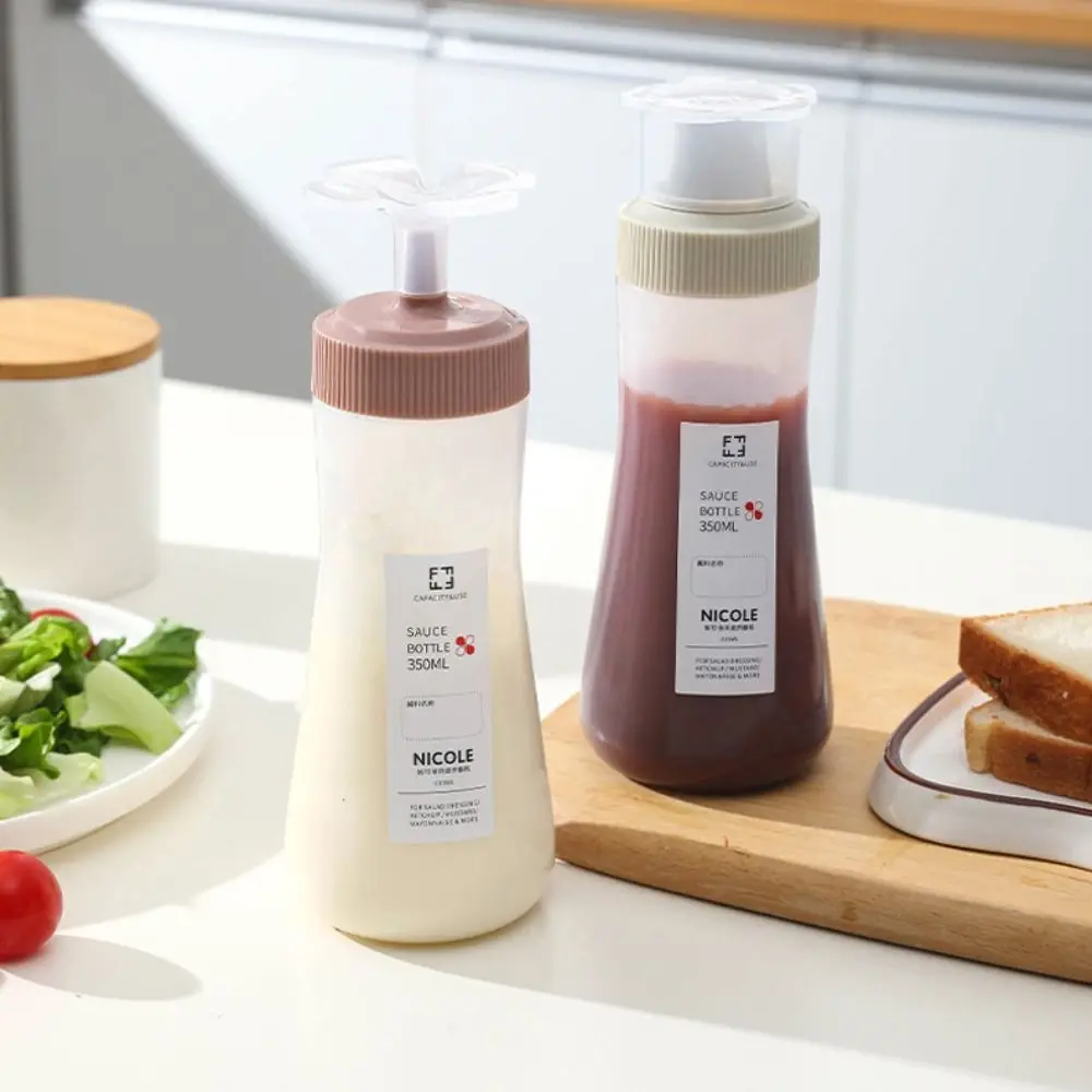 1/5 Nozzle Condiment Squeeze Bottle Petal Shaped Bottle Cap Invertable Salad Sauce Dispenser Transparent with Scale