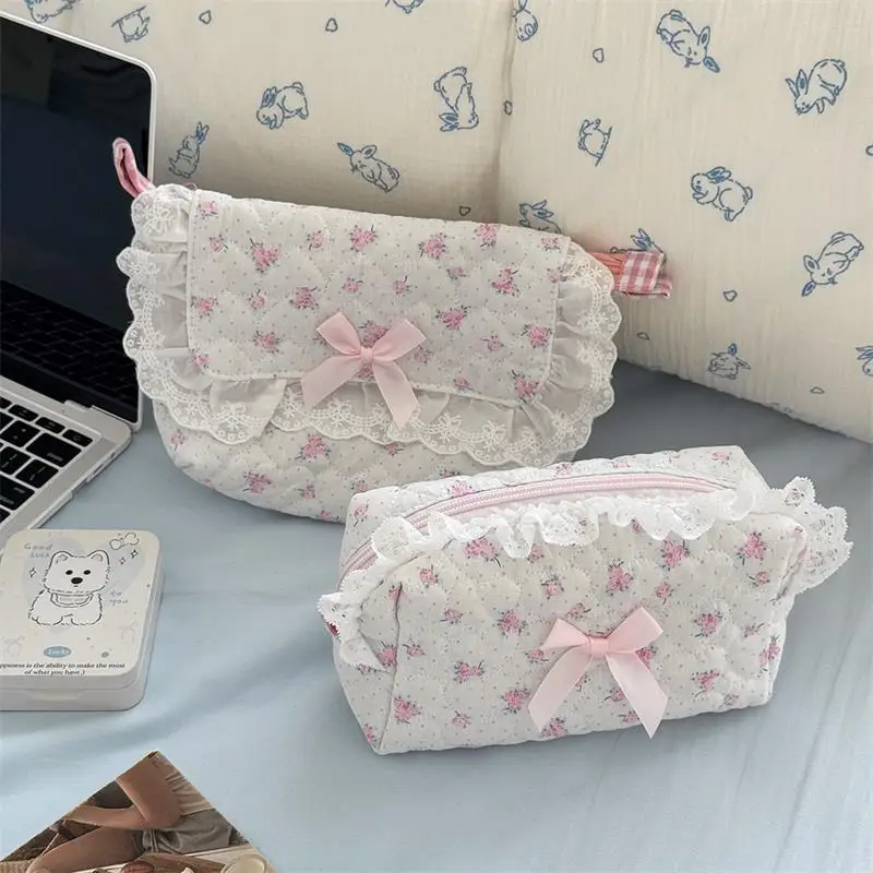 Urocza Kosmetyczka z Koronką w Kształcie Misia, Serca i Kokardy, Duża Pojemność, Przenośna Damska Torebka Podróżna, Dziewczęca Torba do Przechowywania Kosmetyków
