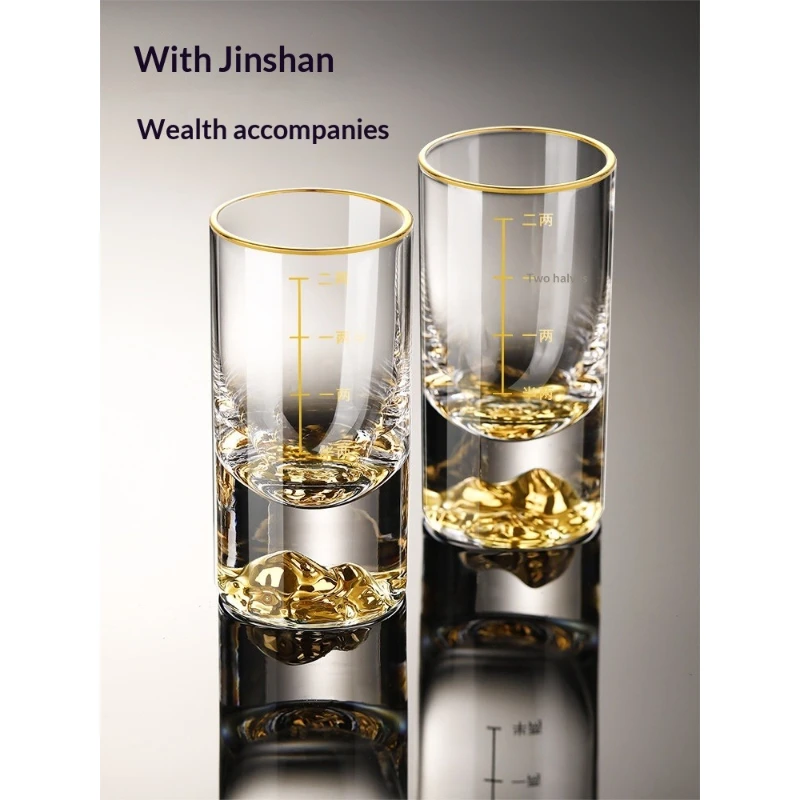 

Crystal Gold Mountain, with measuring marks, 2 oz and 3 oz baijiu (Chinese liquor) glasses, household glass spirits glass set.