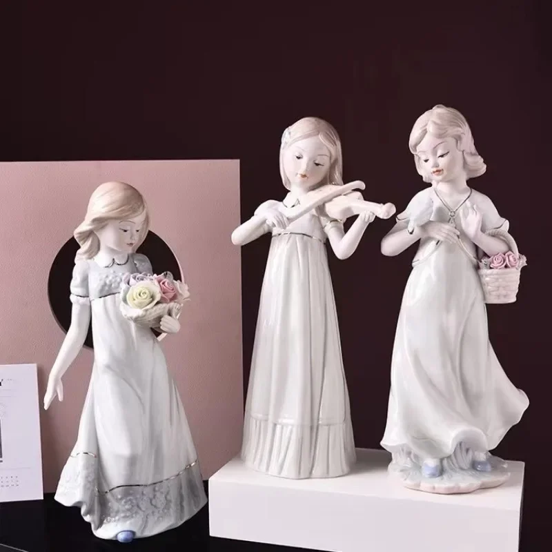 European-style ornaments, home furnishings, living room wine cabinet ornaments, modern room, Western girl ceramic crafts