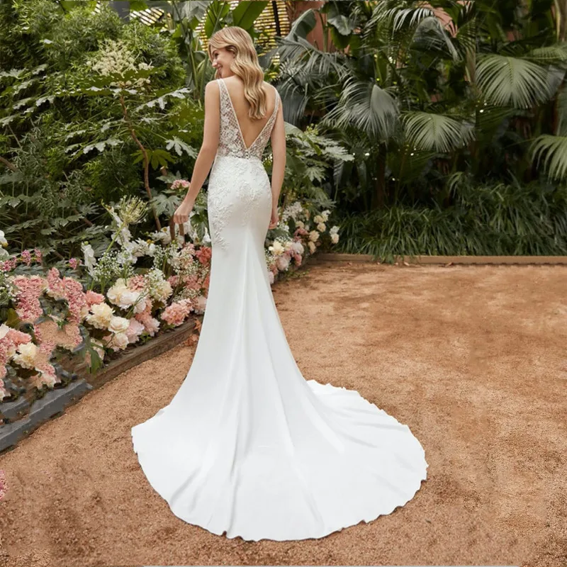 Classic Mermaid Charming Deep V Neck Wedding Dresses Exquisite Lace Appliques Bride Gowns Sleeveless Backless Vestidos De Novia