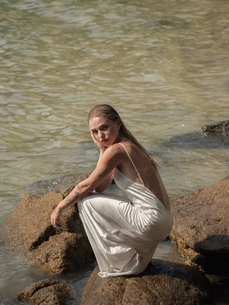 Sexy Solide Satin Backless Sling Kleid Frauen Elegante Ärmel Off Schulter Spaghetti Strap Maxi Kleid Dame Urlaub Party Kleid