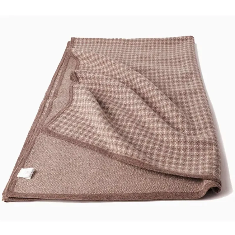 Inner Mongolia Manufacturer New Cashmere Knitted Blanket European Style Geometric Pattern Autumn Winter Cashmere Throw Blanket