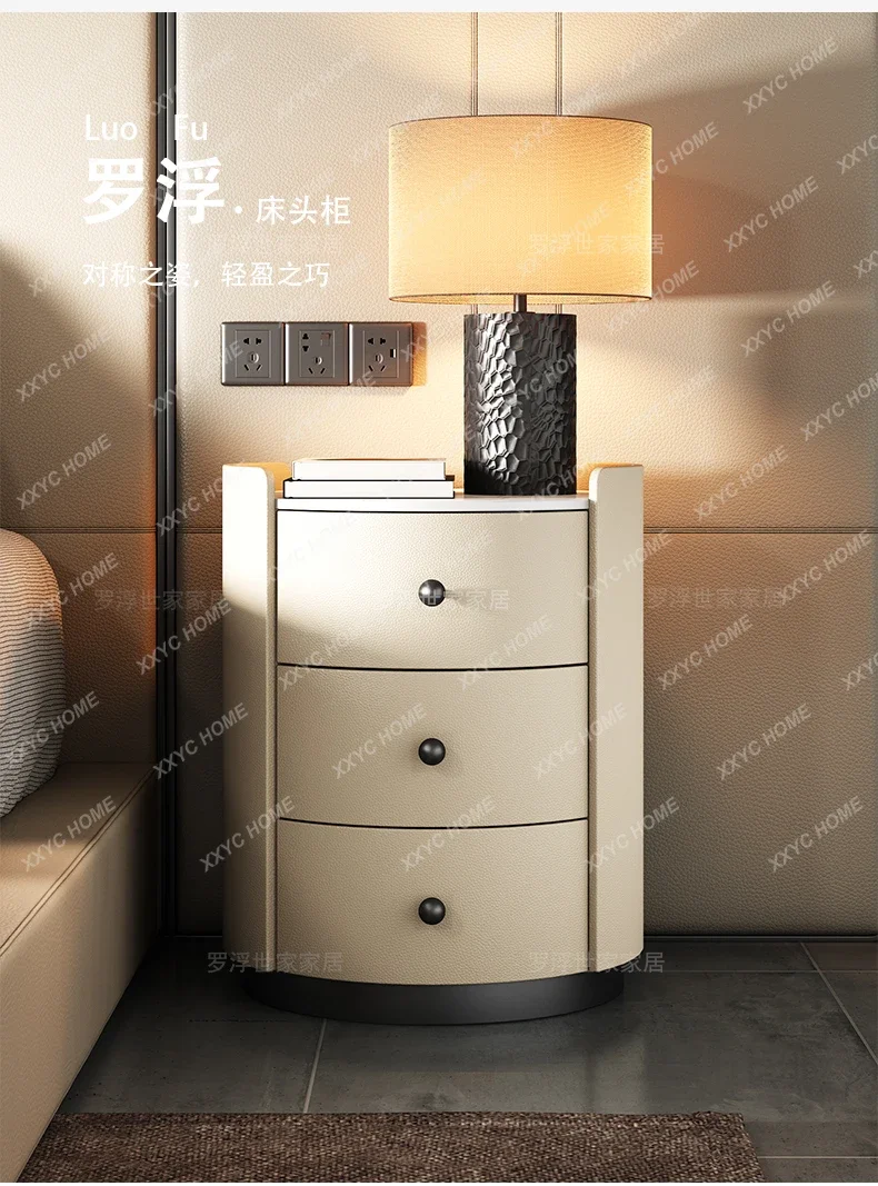 

Итальянская минималистичная прикроватная тумбочка, современная минималистичная легкая роскошь, элитная спальня, небольшой круглый прикроватный шкаф для хранения вещей.