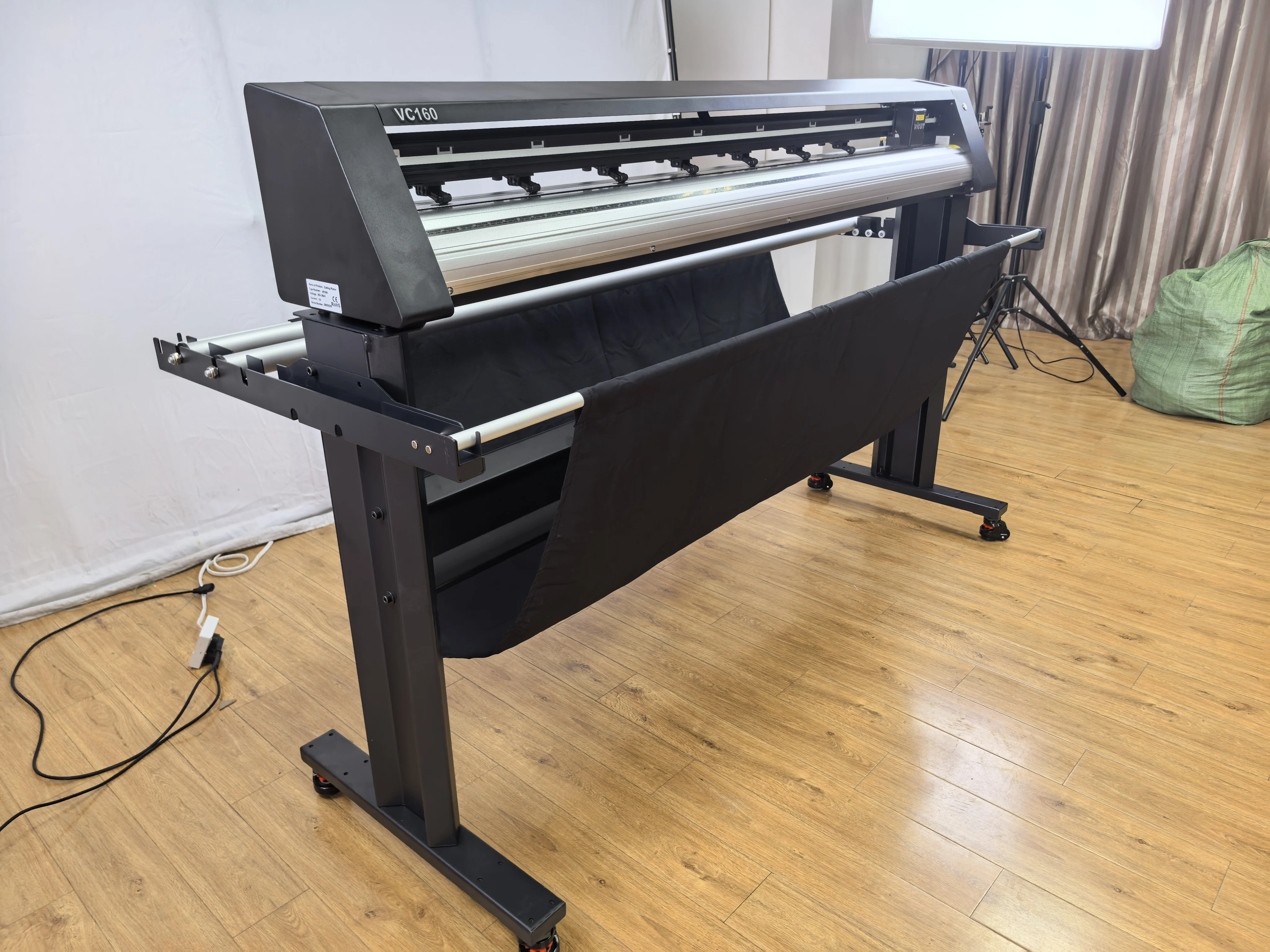 Sticker Cutting Automatic Contour Cutter Plotter VC140