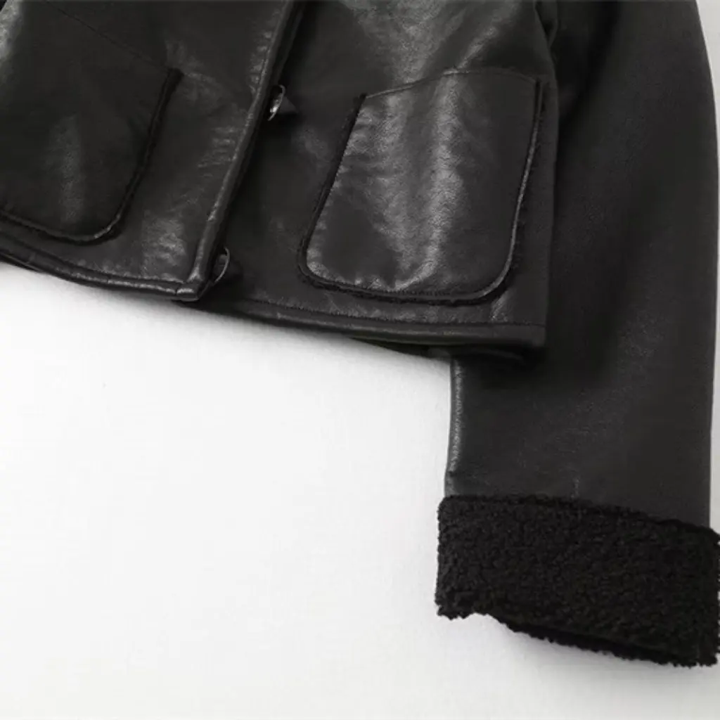 เสื้อแจ็คเก็ตหนัง PU สีดำสำหรับฤดูหนาว แฟชั่นผู้หญิง กระดุมแถวเดียว ปกเสื้อแบบลาペル สไตล์ยุโรปอเมริกัน เสื้อโค้ทสไตล์โจ๊กเกอร์