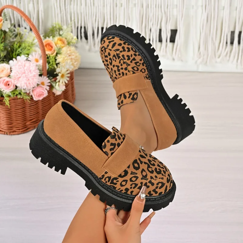 

2025 модная хит продаж, обувь высокого качества, женская обувь больших размеров, женская стильная обувь на платформе, женская легкая повседневная дизайнерская обувь