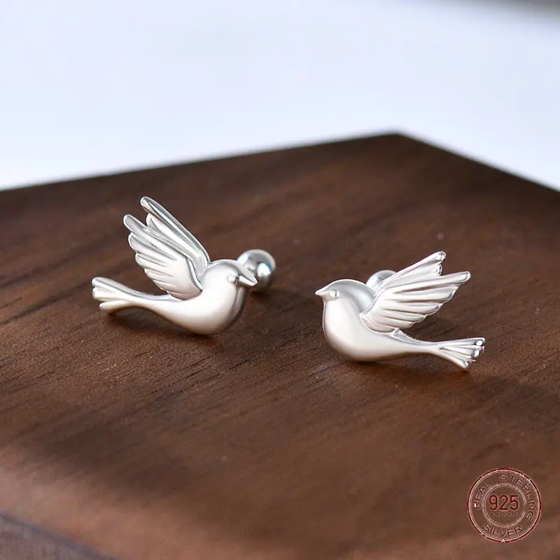 925 Sterling Silver Bird Screw Stud Earrings Personality Originality Animal Lady Korean Earring Friends Party Piercing Jewelry