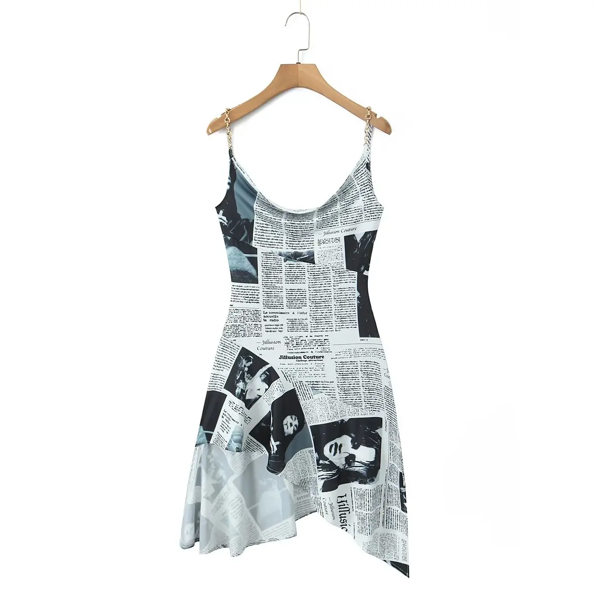 YENKYE Neues Damenkleid mit Zeitungsdruck, unregelmäßigem Saum, modisches rückenfreies Kleid mit dünnen Trägern und Kette, sexy Sommerkleid – Detail 1