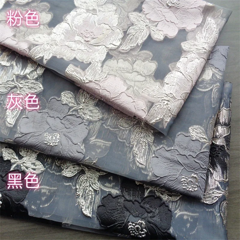 

Organza jacquard cut flower gold thread fashion fabric semi-transparent hazy large flowers