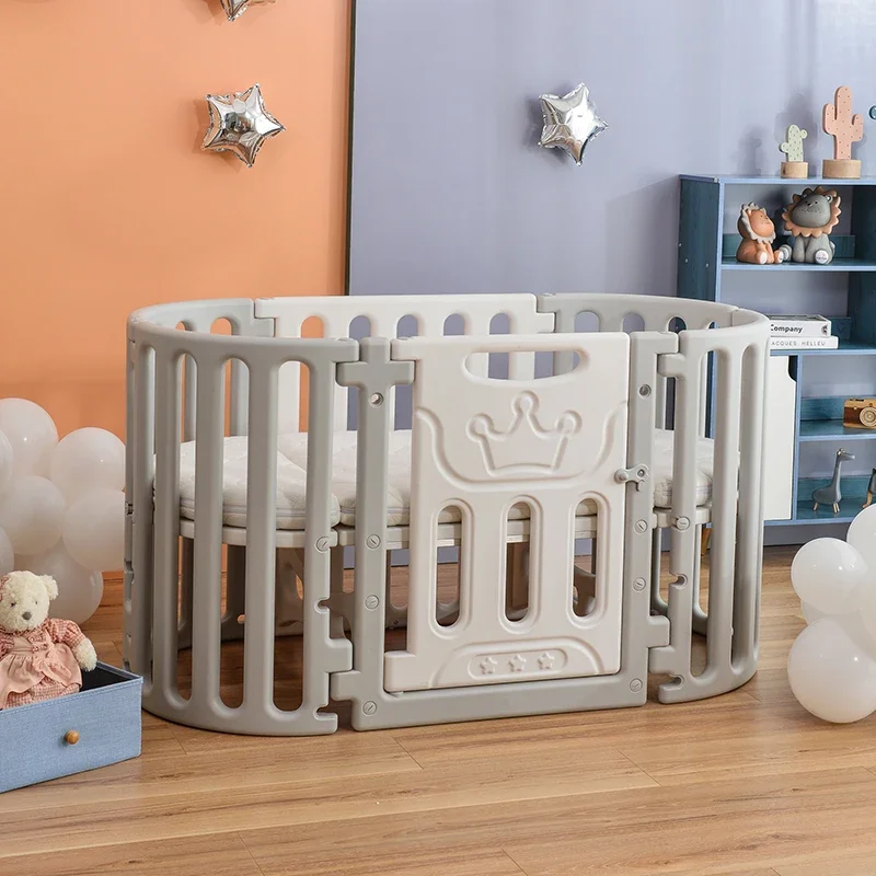 Tempat tidur bayi baru lahir multifungsi, tempat tidur bayi desain Modern dapat dilepas dengan roda