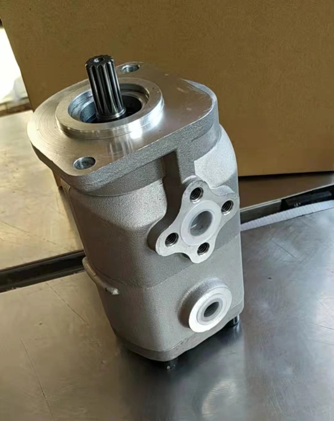 Pompa roda gigi traktor T1150-36403 L3408DT