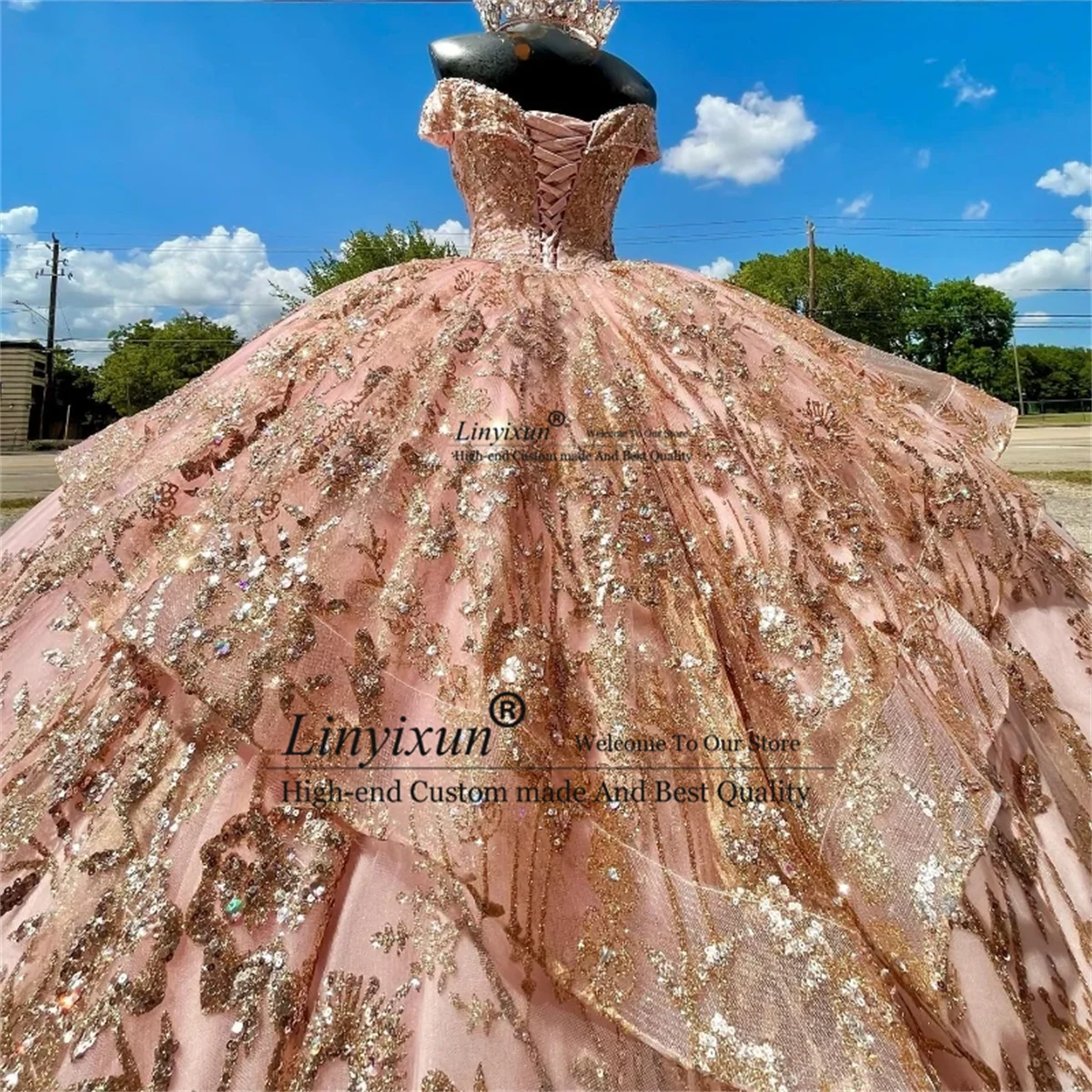 Luxury Pink Princess Quinceanera Dresses Off the Shoulder Ball Gown 2024 Sweet 16 Dress Beads Gold Appliques Lace 15 Party Gowm