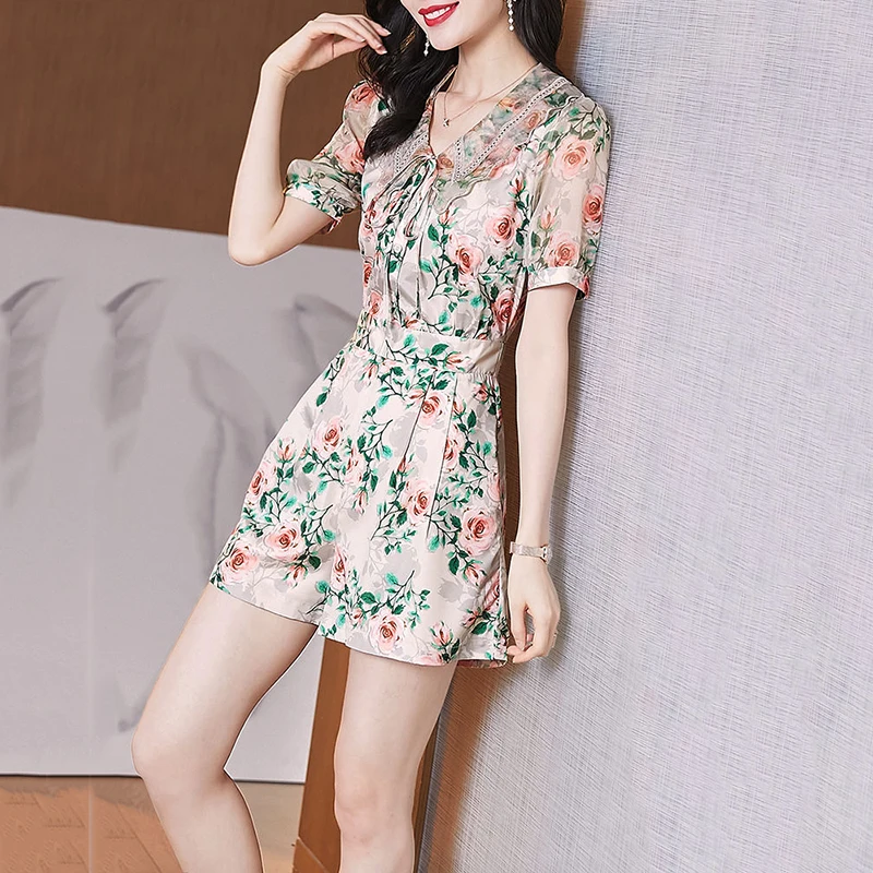 Summer clothes 2022 new style jumpsuit and shorts set age reduced and thin broken Flower Chiffon jumpsuit and Shorts Set female