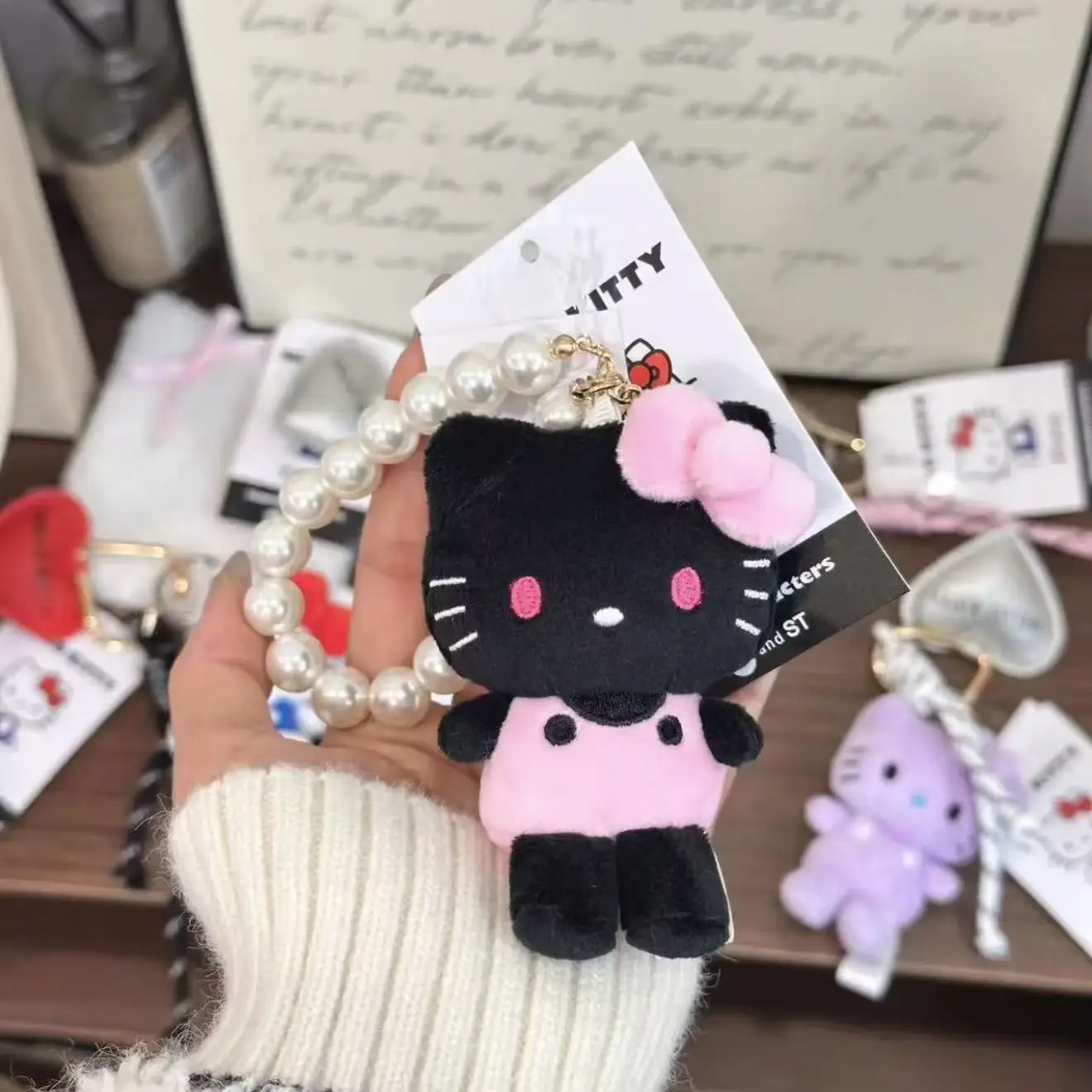 Bonito pérola corrente olá kitty chaveiros de pelúcia boneca senhora feminino gatinho gato adorável coração recheado preto brinquedo de pelúcia meninas presentes