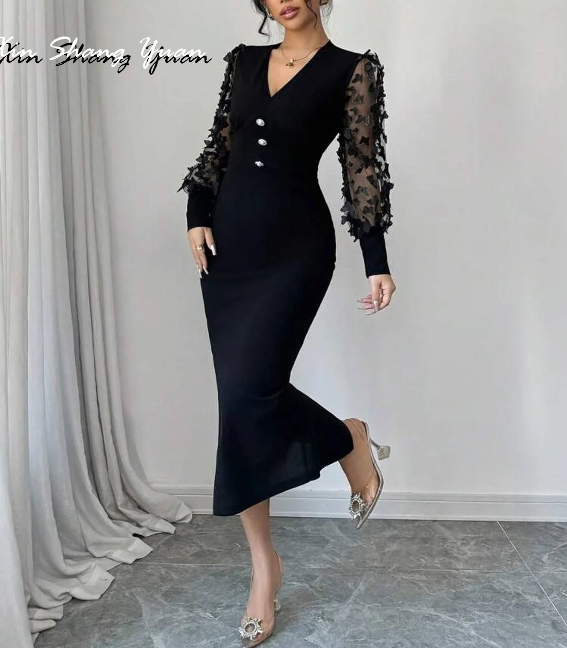 Customized Evening Dress Exquisite Jersey V-Neck Long Sleeves Celebrity Gowns Simple Straight Buttons Lace Party Dresses