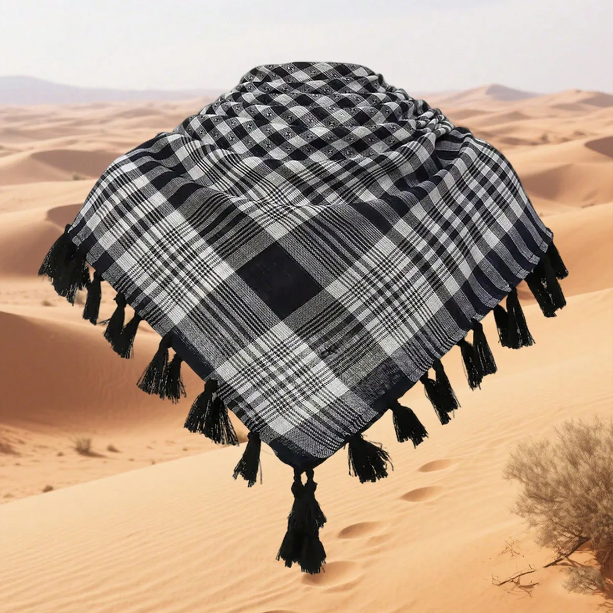وشاح للجنسين، وشاح رأس أسود من المملكة العربية السعودية، وشاح مربع منقوش باللونين الأبيض والأسود في دبي