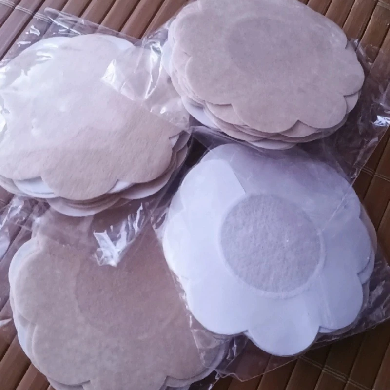 Disposable Invisible Nipple Covers Thin Breathable Adhesive Pasties Anti-chafing Disposable Breast Pad for Dress Swim Daily Wear