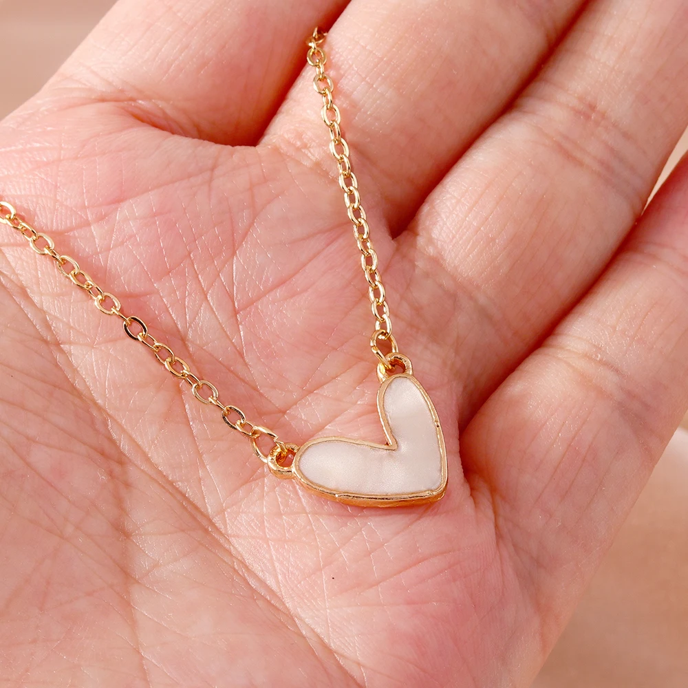 Aihua Elegante Koreanische Weiß-Rote Herz-Halsketten für Frauen und Mädchen, Schlüsselbeinkette, Valentinstag-Schmuckgeschenke – Detail 3