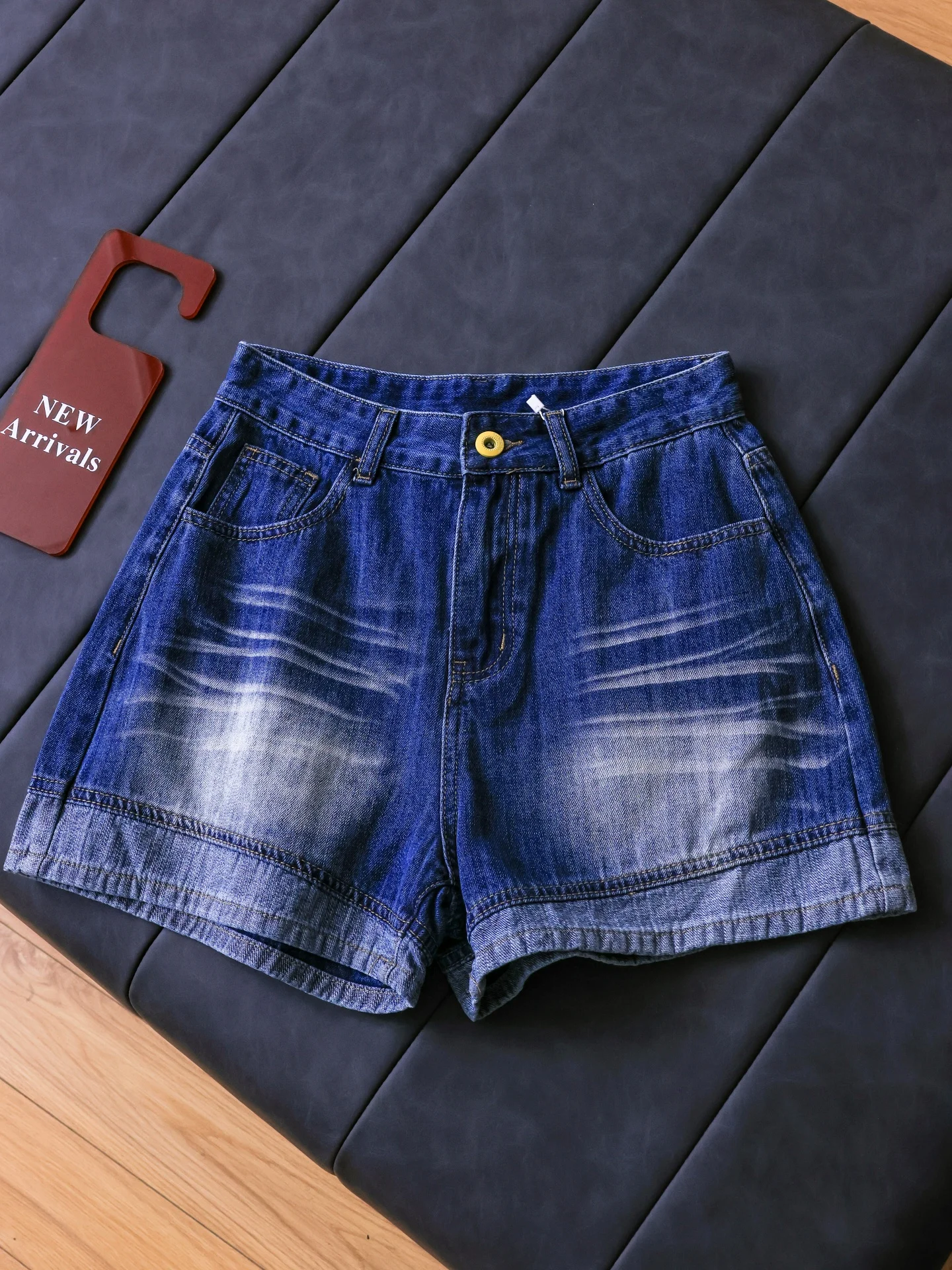 

Retro High Waist Wide Leg Jeans Women's Short Pants Washed Blue Faded Denim Casual Straight Cut Cotton Blend Summer Shorts