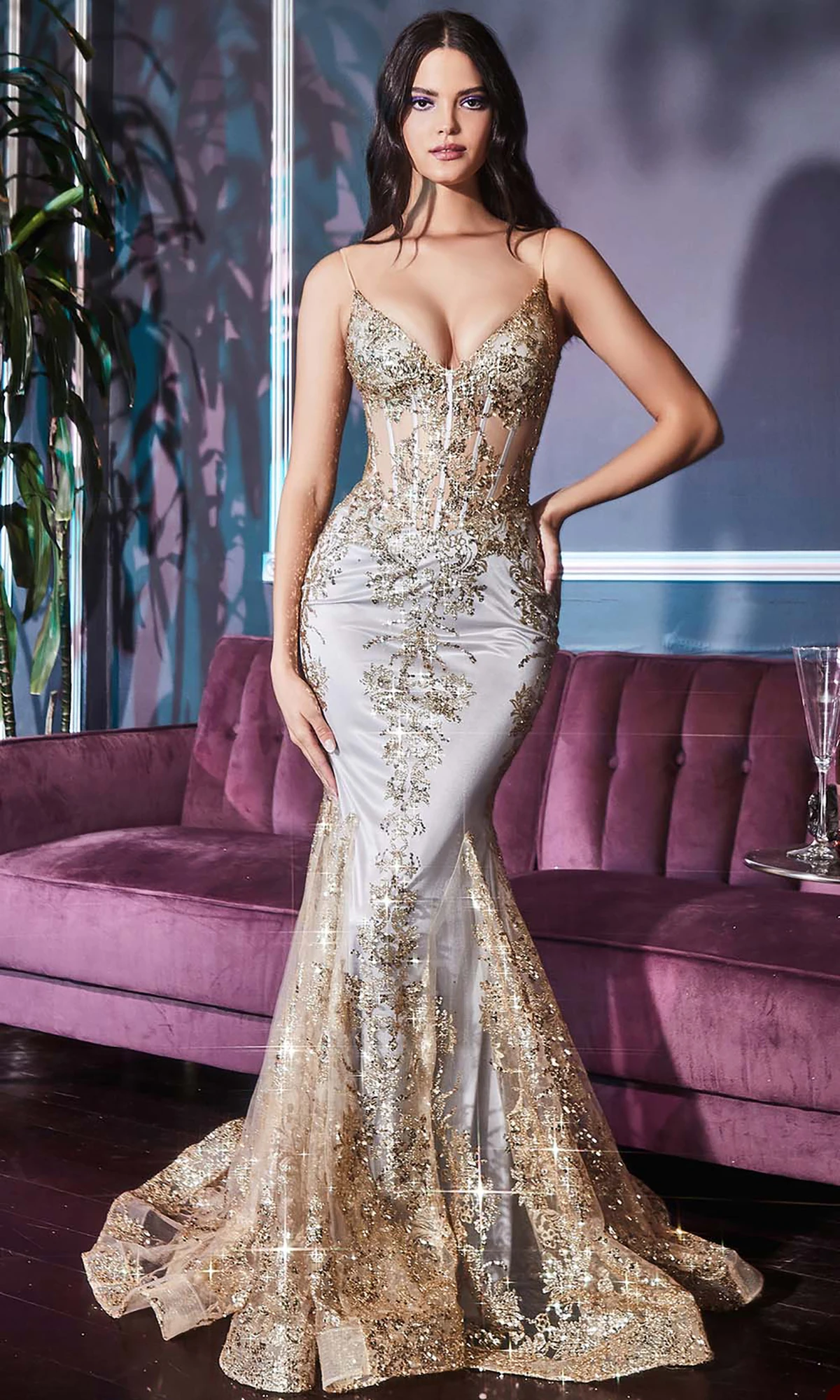 Elegant Mermaid Evening Dresses Shine Gold Appliques Sexy Slim Fit Sling V-Neck Sweep Train Backless Prom Dresses Custom Made