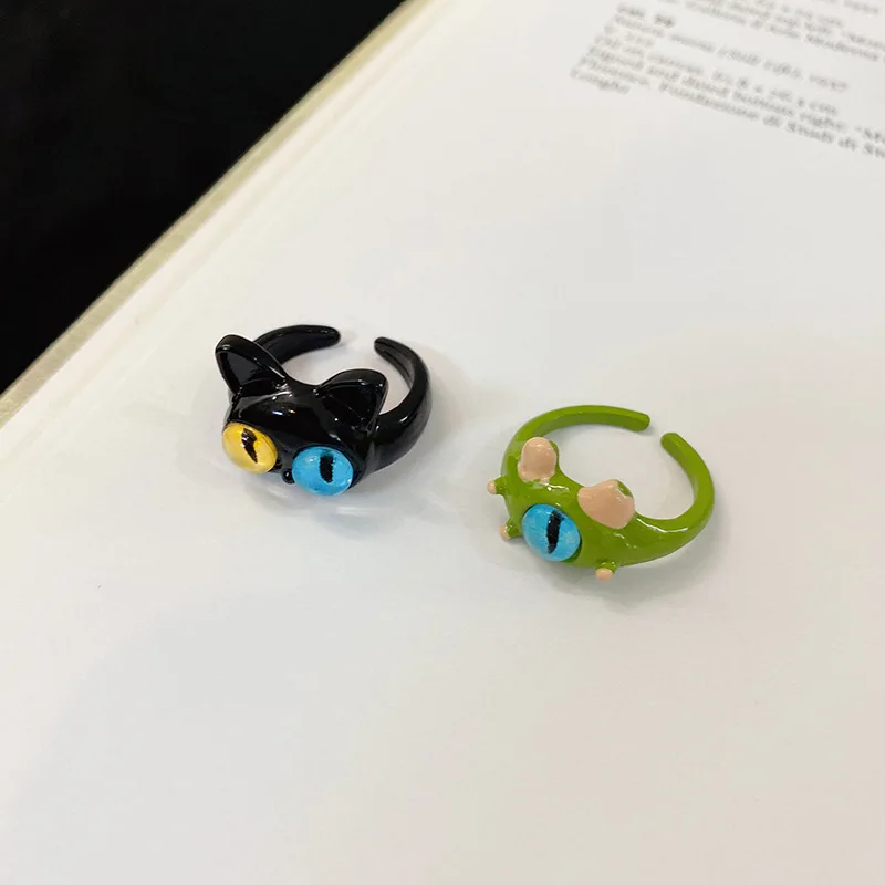 2023 Lovely Black 2 Eyes Cat Monster Rings For Girls Women Resin Fashion Cartoon Mini Animal Rings Bestfriend Jewelry Party Gift