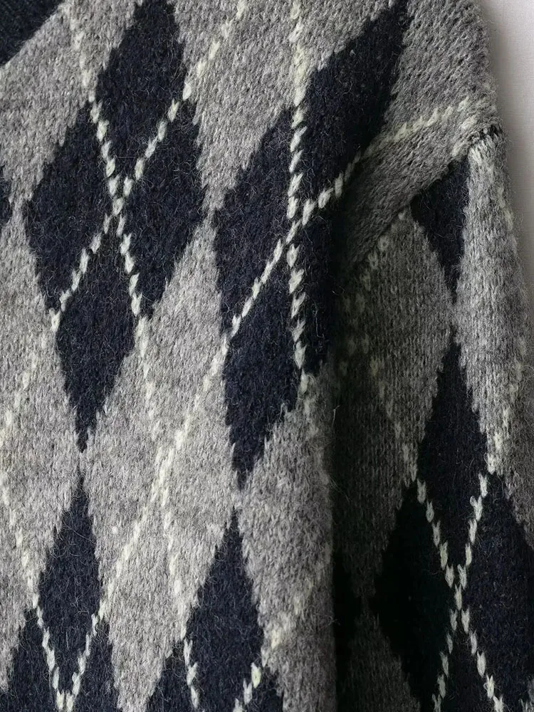 

HH женский 2023 новый модный свободный универсальный свитер с v-образным вырезом Argyle, топ, женский уличный повседневный теплый пуловер с длинными рукавами, свитер