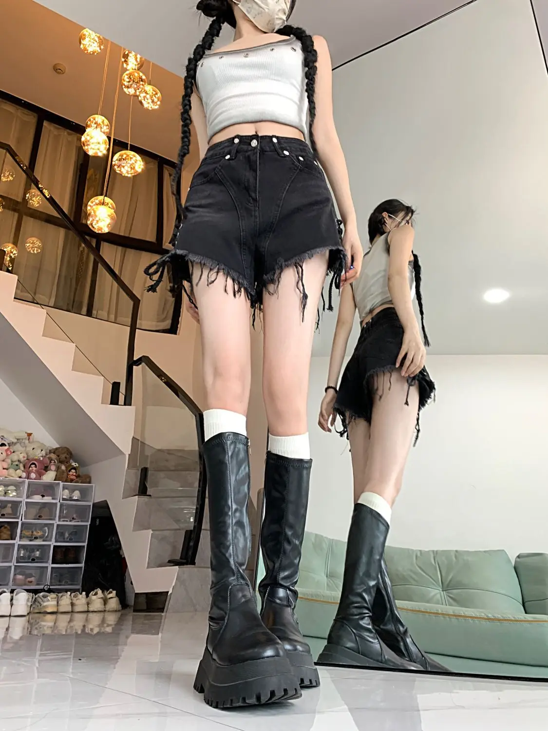 Nowe, modne spodnie dżinsowe z prostymi nogawkami i paskiem, słodko-pikantne szorty dżinsowe dla kobiet.