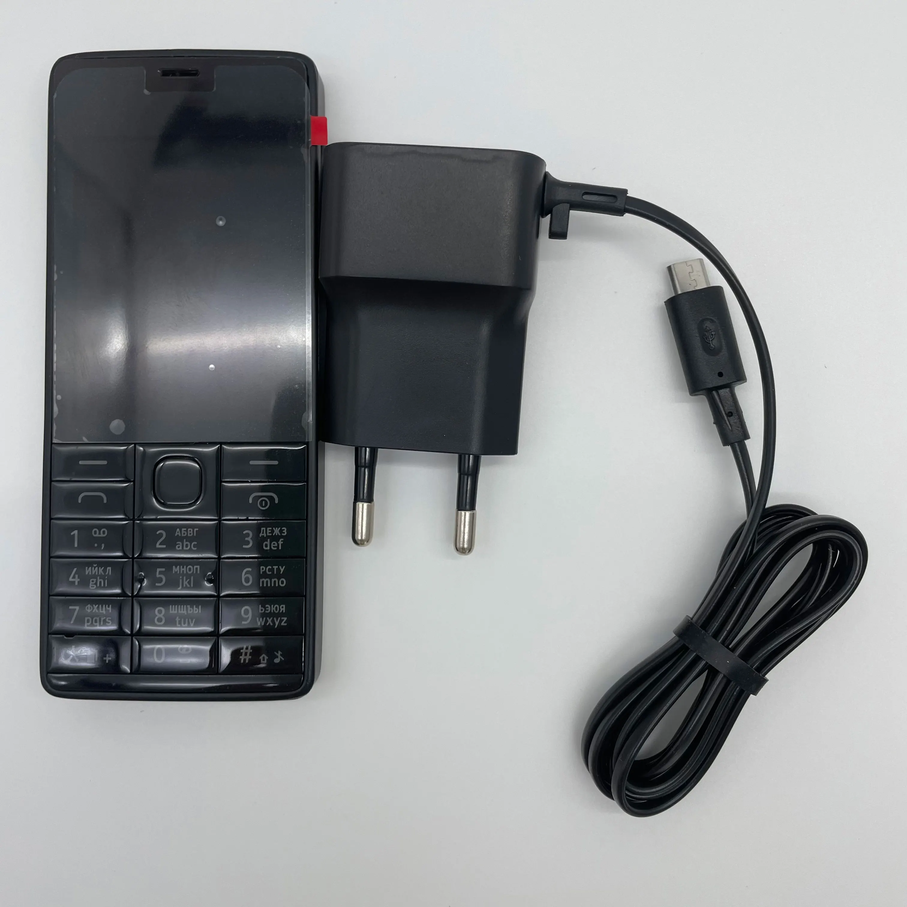 هاتف محمول أصلي غير مقفول 515 بشريحتين GSM 900/1800 مزود بتقنية البلوتوث ولوحة مفاتيح عبرية عربية روسية مصنوعة في فنلندا