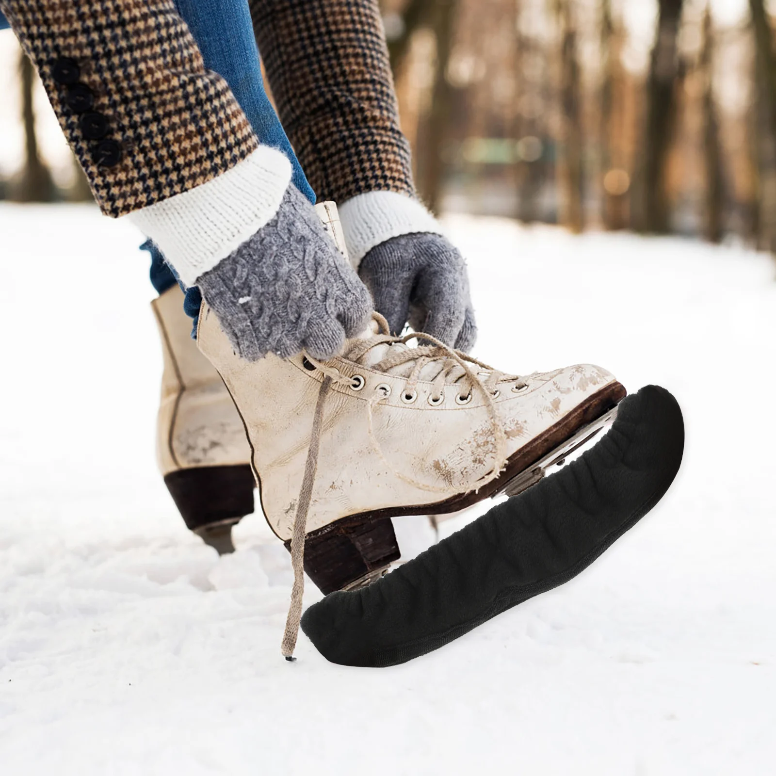 

1Pair Figure Skate Blade Guards Safe Material Ice Skating Shoes Covers Moisture Absorbent Blade Protectors Skate Guards