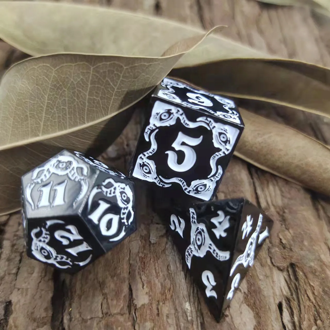 7pcs Black White Devil Eye DND Metal Dice Set Multi-sided Polyhedral Solid Dice for D&D Game Role Playing Board Table RPG D4~D20