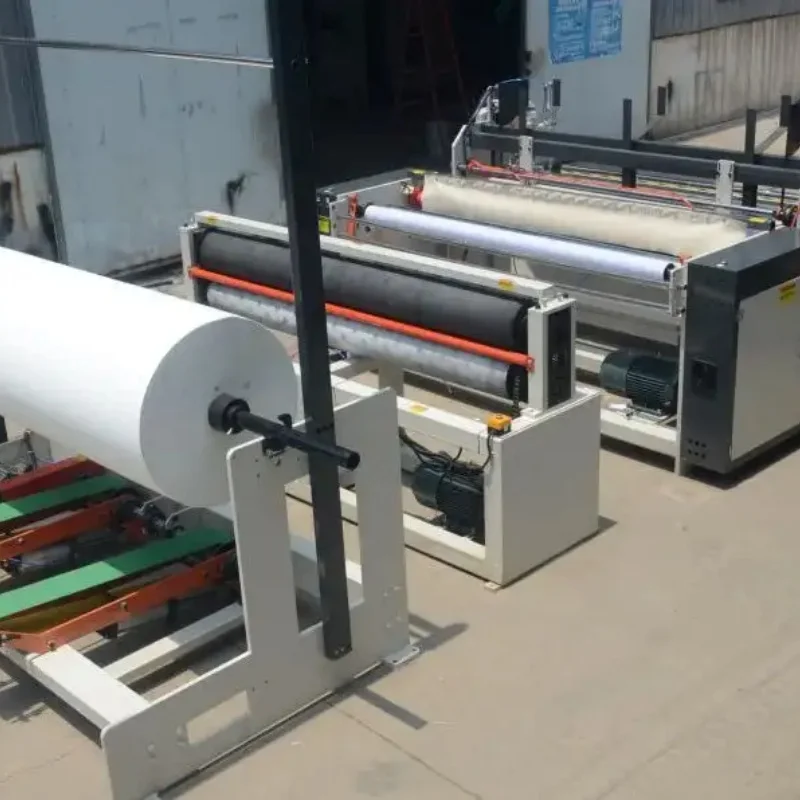 小型から中型のロール紙製造ライン、トイレットペーパーのラミネートおよび巻き戻し機