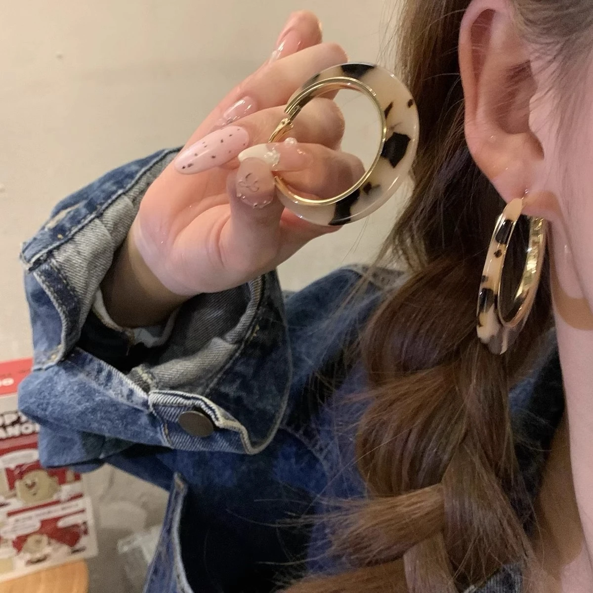 

Light Luxury Full Diamond Long Fringed Earrings High-end Temperament Exaggerated Long Earrings