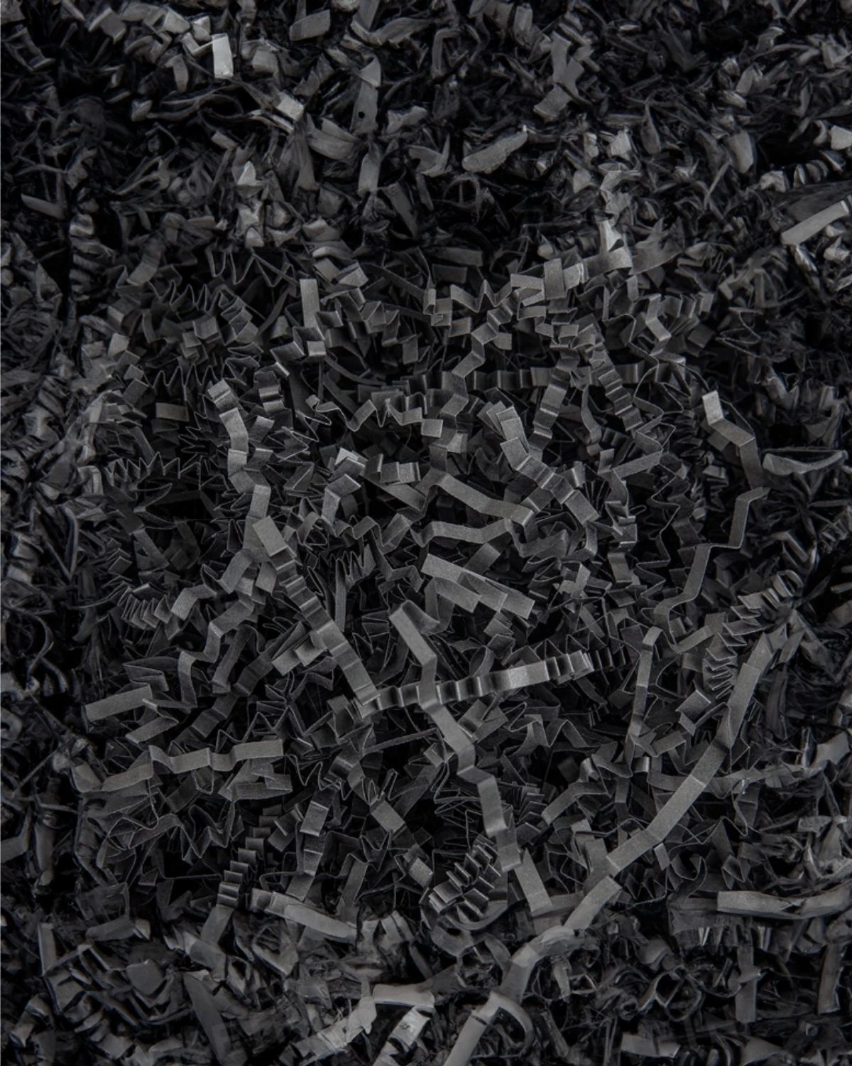 Bast-Geschenkfüller, Kosmetikboxfüller, schwarzer Geschenkboxfüller, 50/100/500 g schwarzer geknitterter Bastpapierschnitt – Detail 2