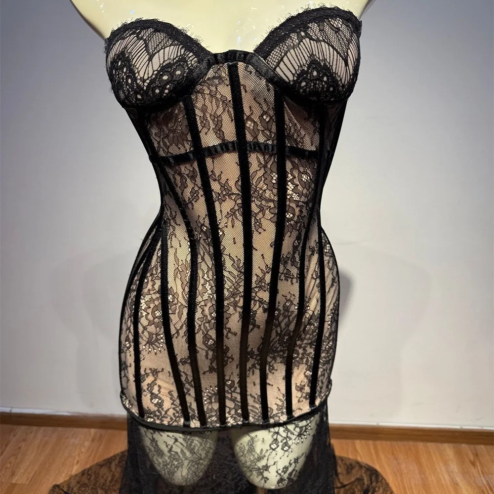 ชุดเดรสลูกไม้ผู้หญิงสำหรับฤดูร้อนปี 2026, ชุดเดรสคอร์เซ็ตลูกไม้เสริมโครง, ชุดเดรสเกาะอกเซ็กซี่สำหรับผู้หญิง, ชุดเดรสทรงบอดี้คอนแฟชั่นใหม่สไตล์ Y2K สำหรับงานปาร์ตี้