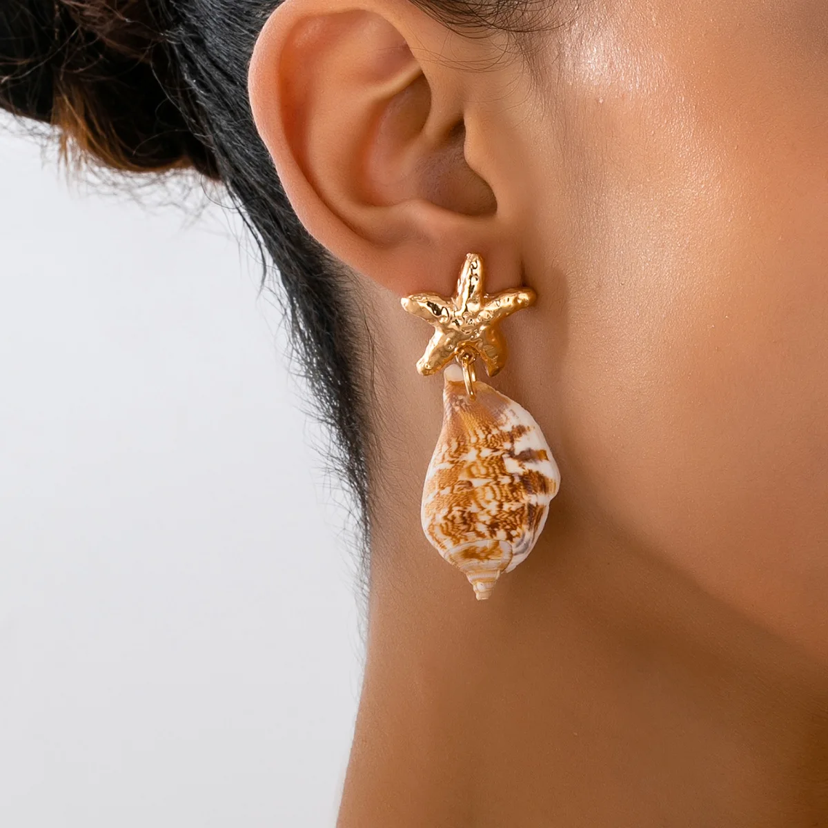 Summer Beach Shell Metal Starfish Earrings Women Trendy Versatile Ear Jewelry for Vacation Personality Travel Outing Gift
