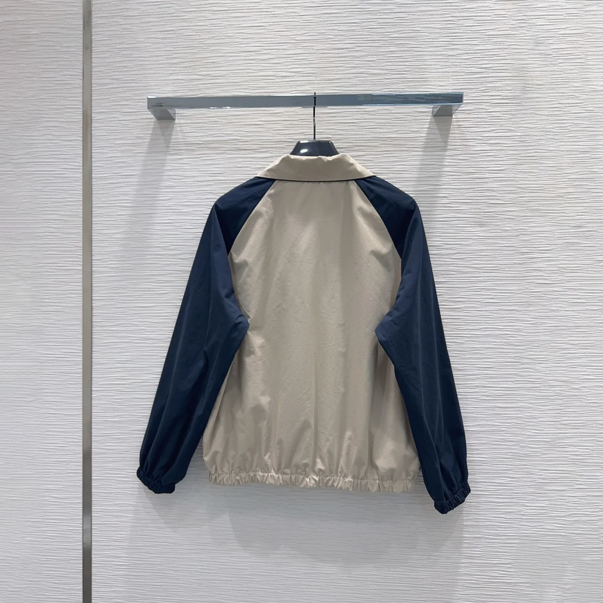 2026 High Quality Women's Color blocked Stand up Collar Short Stormwind Jacket--hb8101