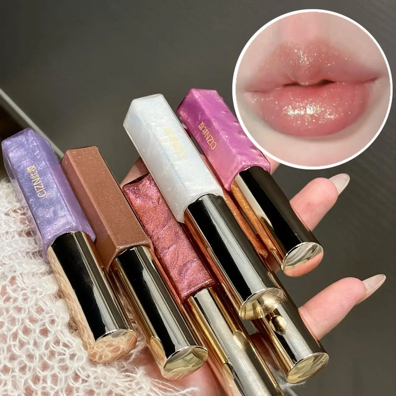 Cizn Galaxy Qin Lip Gloss Idratante e a lunga durata Fine Shimmer Rimpolpante Lip Gloss a specchio Rossetto quotidiano Cosmetici Stesso stile dei gruppi di ragazze