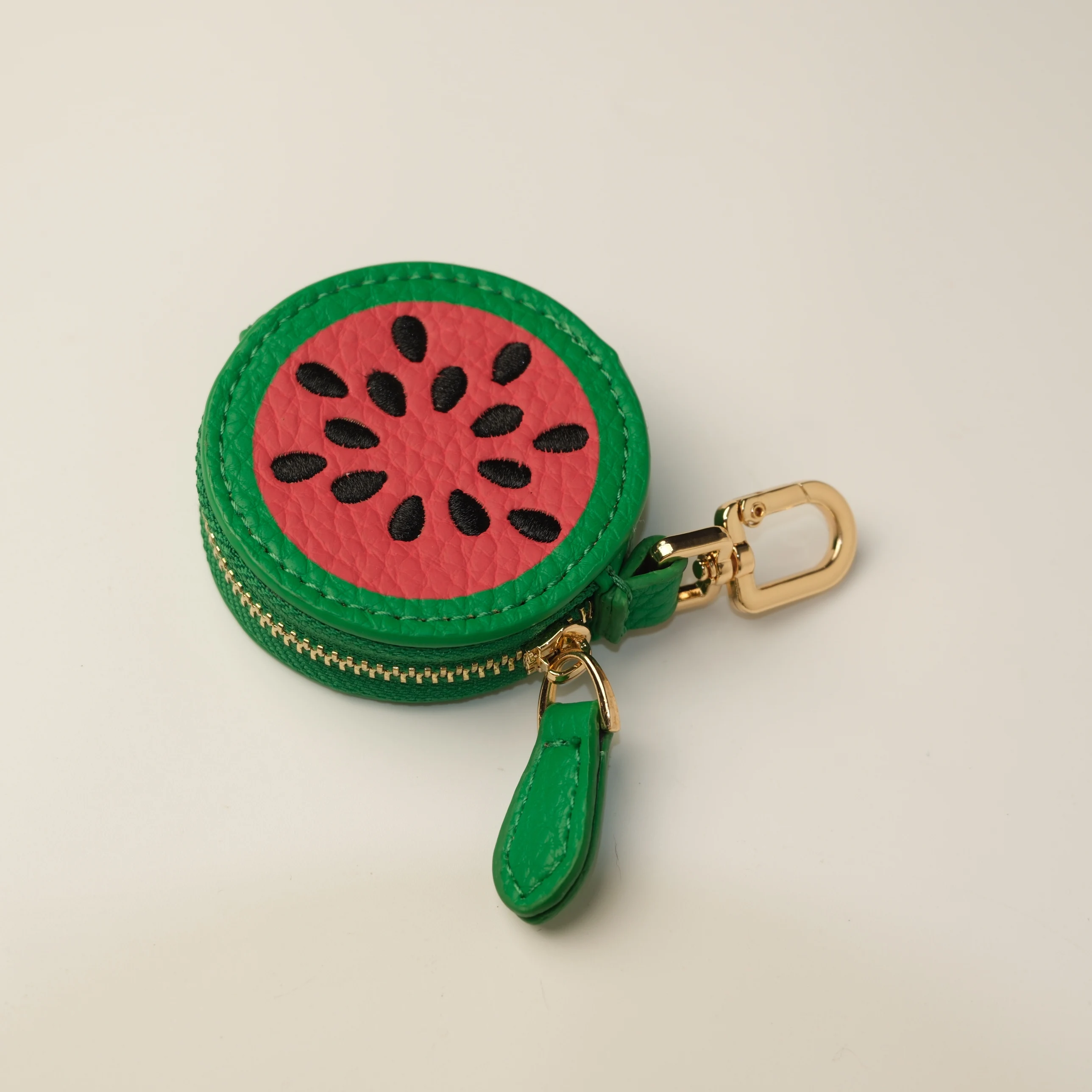 Realistic Fruit Pendant Coin Purse with Watermelon Peach Carrot Shapes Mini Keychain Wallet Cute Fruit-Themed Additions