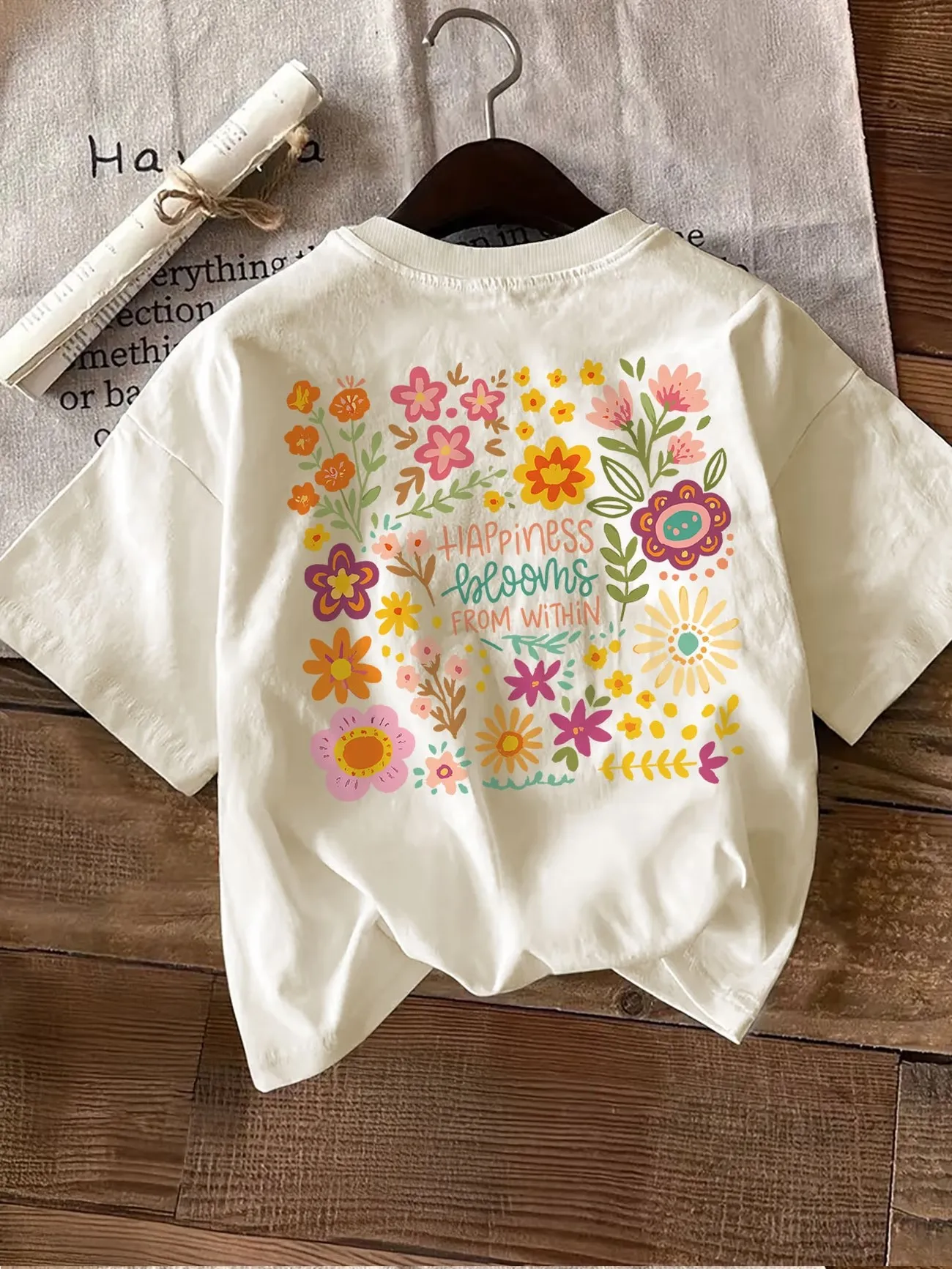 Lustiges Casual Happiness Flower Y2k T-Shirt aus 100% Baumwolle für Damen, weiches Rundhals-Kurzarm-Oberteil mit Grafikdruck – Detail 4