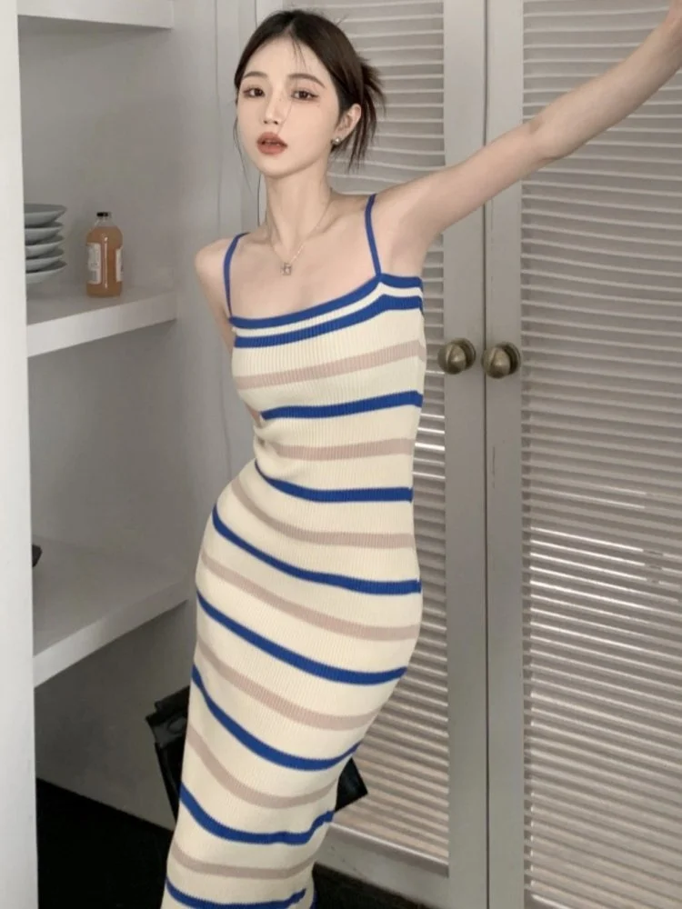 

Новое женское трикотажное платье в полоску с поясом, миди длины, винтажного стиля, повседневное, с драпировкой и вставками