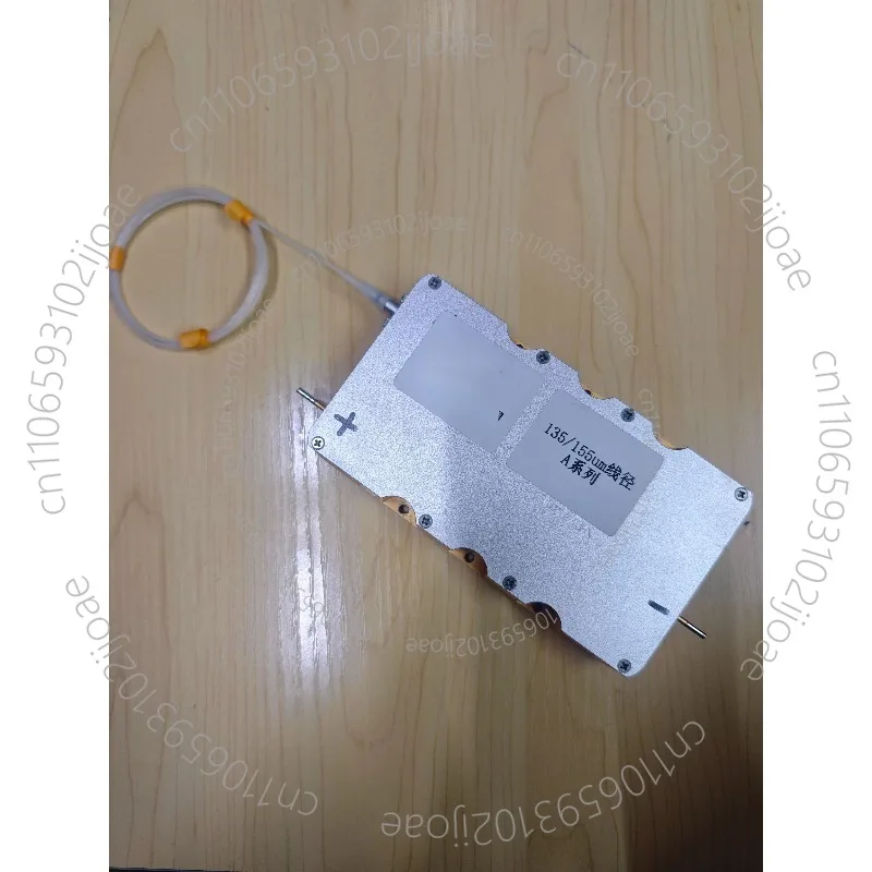 A series 400w infrared laser 135um ultra-small wire diameter disassembly special beam of light quality