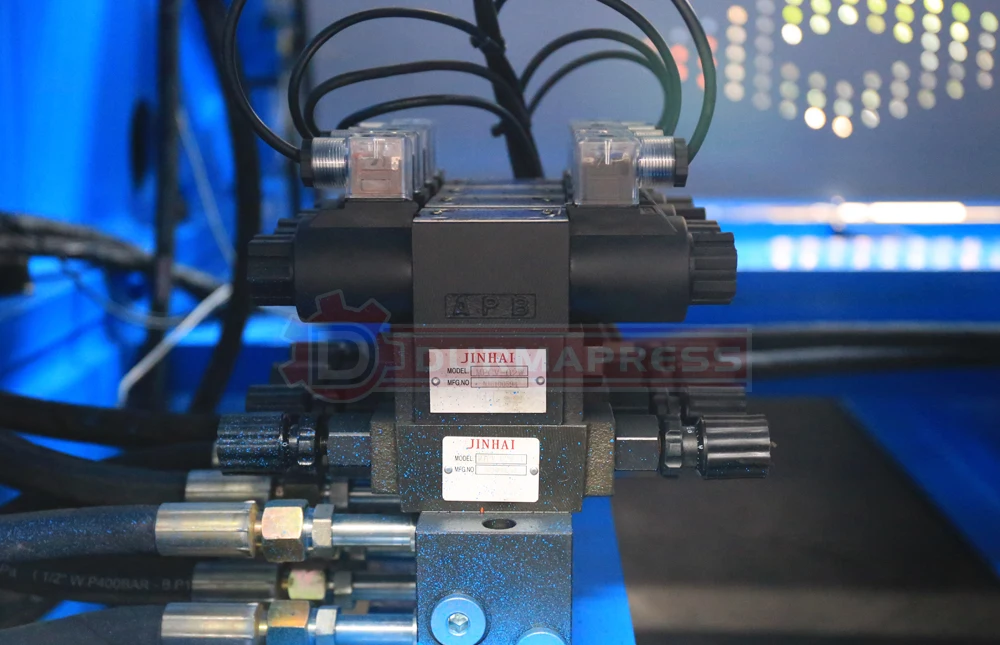 4 Rollers W12-10x2000 Plate Hydraulic Rolling Machine