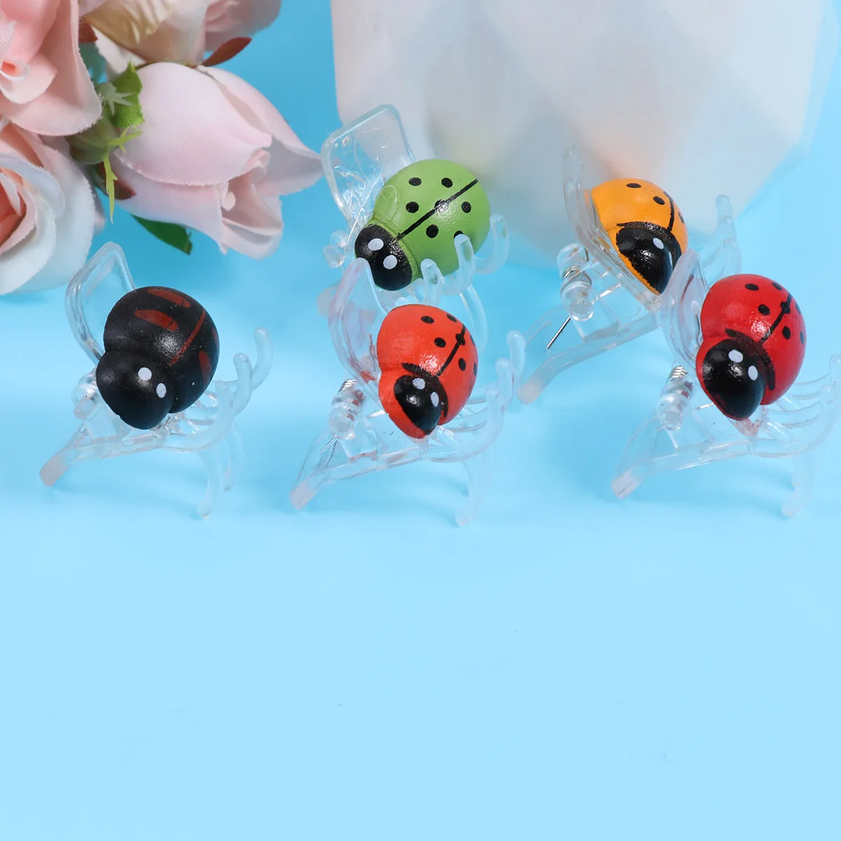 

30 Pcs chid Clips Vine Fixed Gardening Bonsai Stem Support Ladybug Shaped Flower Hair Accessories Plant Cage Durable Plastic